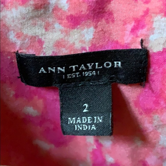 Sleeveless Ann Taylor blouse - Picture 2 of 2
